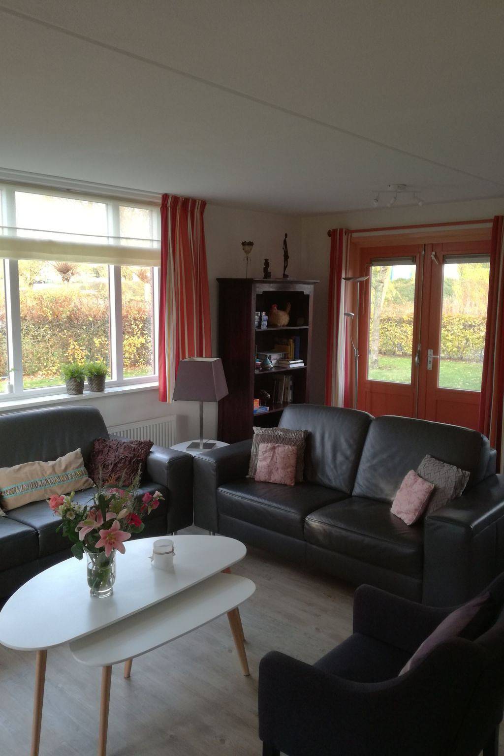 Einmalige, ruhige Ferienvilla im Grünen in Hoofdplaat, Zeeuwse Kust