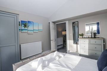 Cottage for 18 People in Dalton in Furness, Barrow-in-Furness, Photo 3