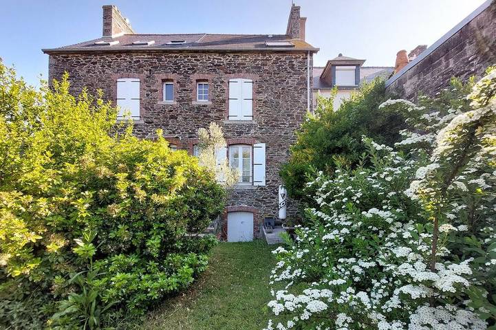 Location de vacances pour 6 personnes, avec jardin dans Plage De L Epi Saint Benoit Des Ondes