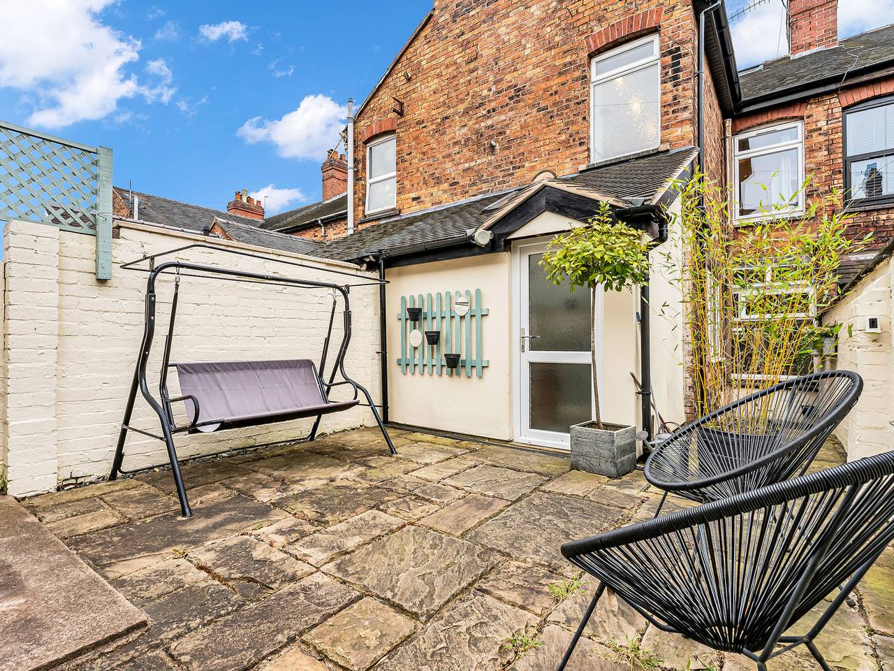 Stoke Townhouse in Stoke-on-Trent, Midlands