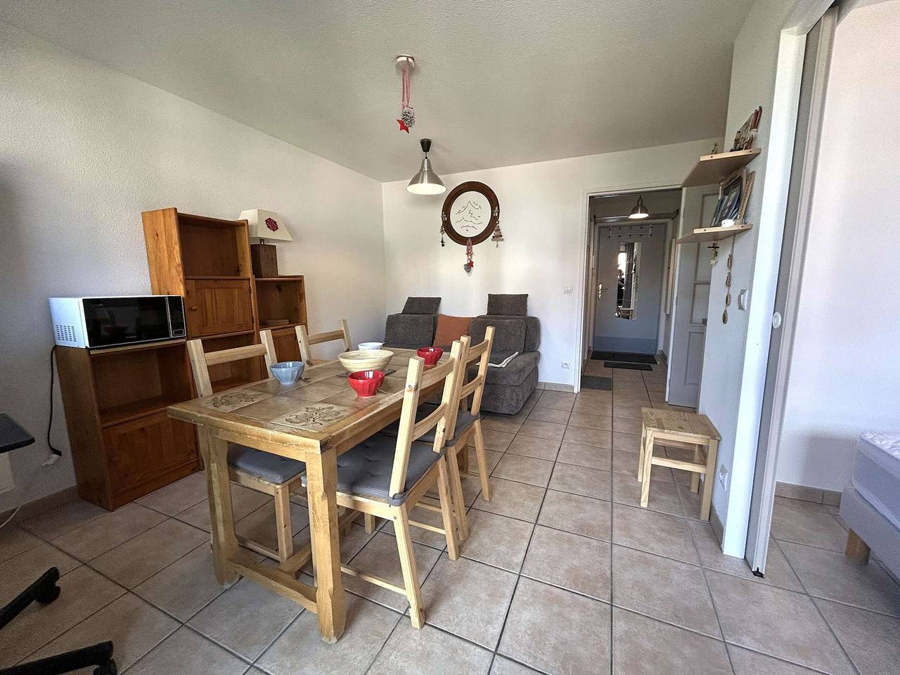 Entire apartment, Cozy 2-Room Apartment for 6, Near Slopes & Amenities, La Salle-les-Alpes in La Salle-les-Alpes, Serre Chevalier