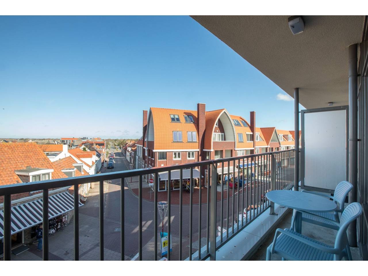 Apartamento entero, Retiro romántico en la costa con balcón panorámico in Zoutelande, Walcheren