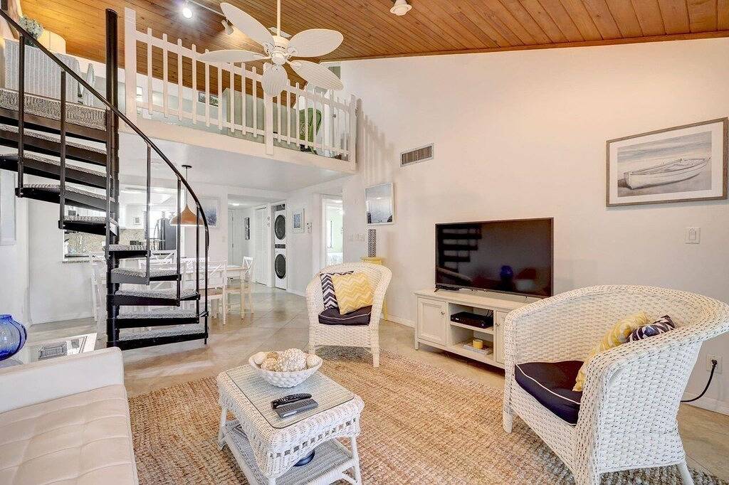 Ganze Wohnung, Bt 3322 Fountain/Pond View Condo-Paradise Vacation Rental in Ocean Village in Fort Pierce, Hutchinson Island