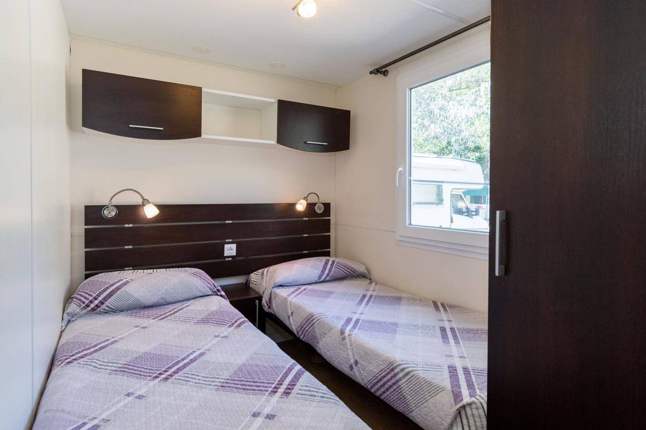 Feriehus for 6 personer med badebasseng in Lido di Spina, Provinsen Ferrara