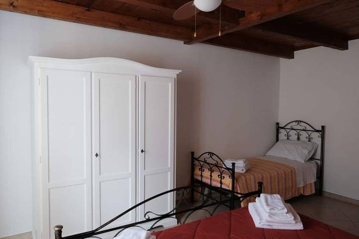 Vacation house with Terrace in the historic center of Bernalda, 10 minutes from the sea. in Bernalda, Piana del Metaponto