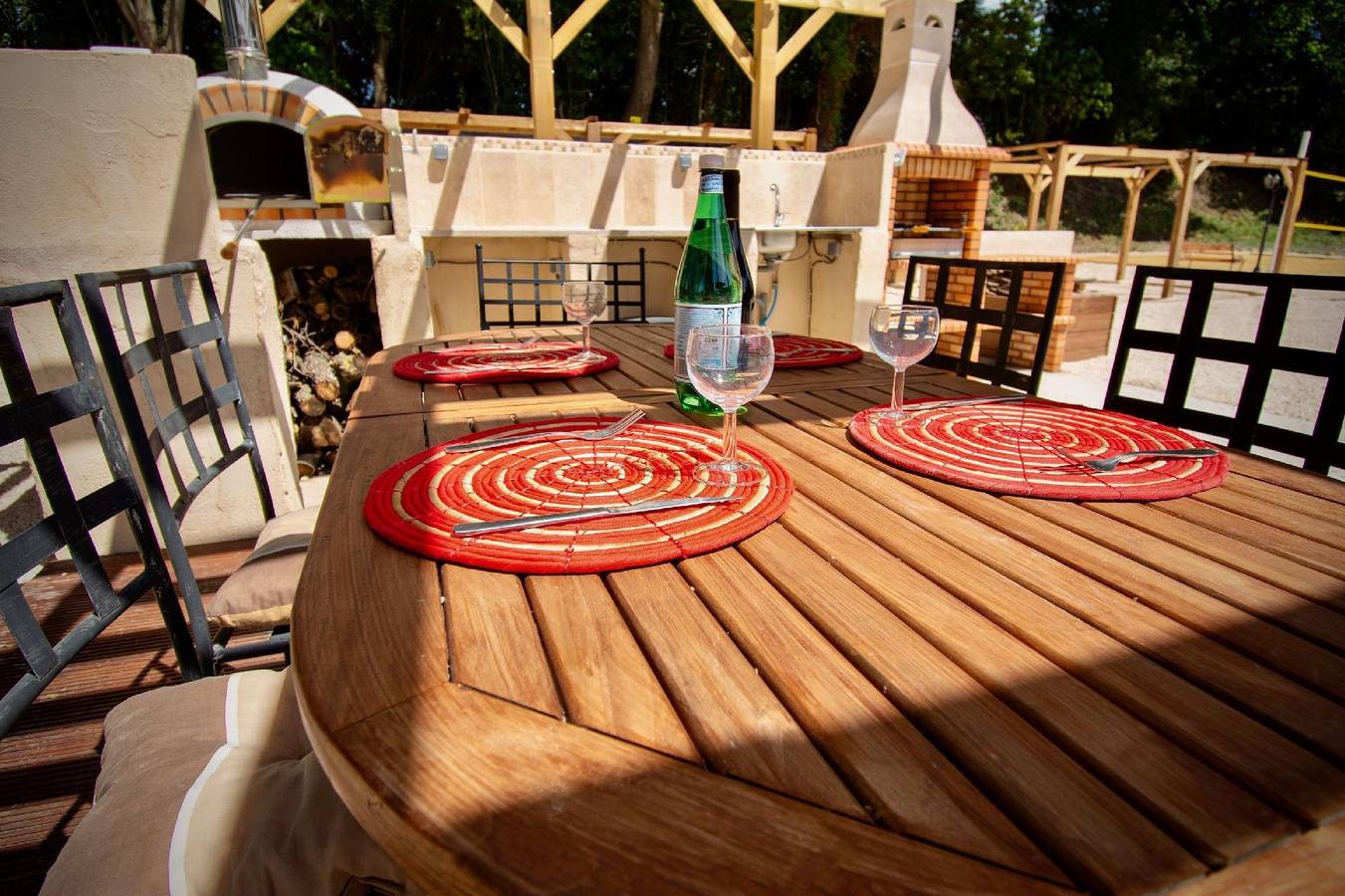 Apartamento vacacional entero, Le Gîte de Léonie Moulin de Tartay in Avignon in Aviñón, Vaucluse