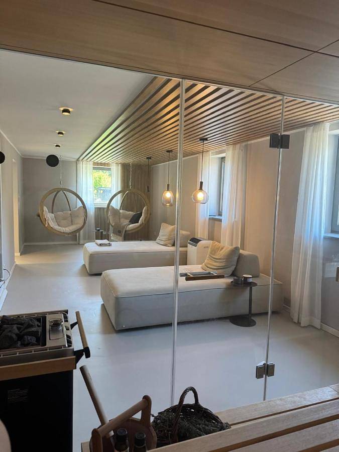 Ferienwohnung für 3 Personen, mit Terrasse und Garten sowie Pool und Sauna in Weil im Schönbuch