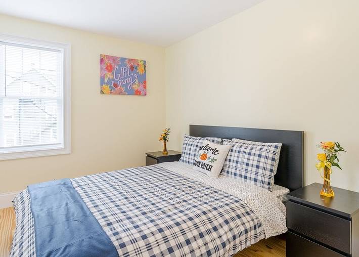 Vacation rental for 16 people in Quincy