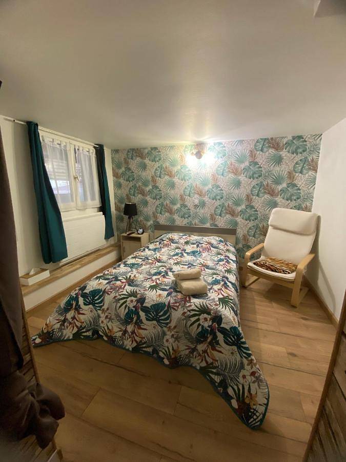 Gîte pour 4 personnes, avec Jacuzzi et Terrasse à Dampmart