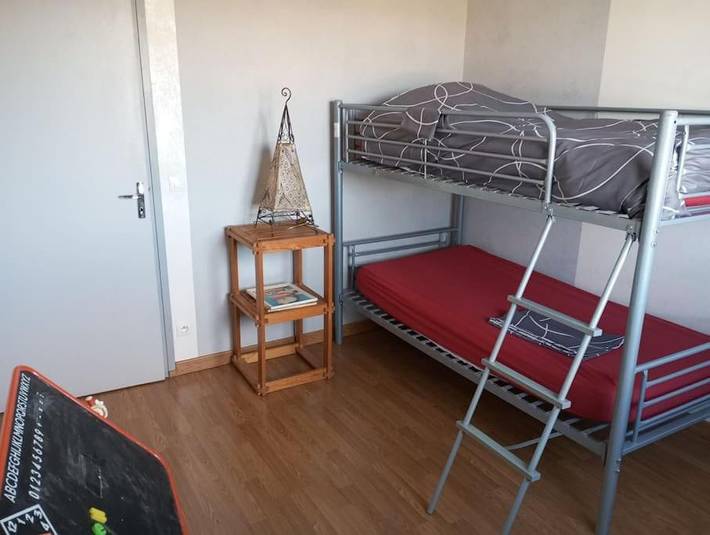 Location de vacances pour 6 personnes, avec jardin et vue à Billom - 4