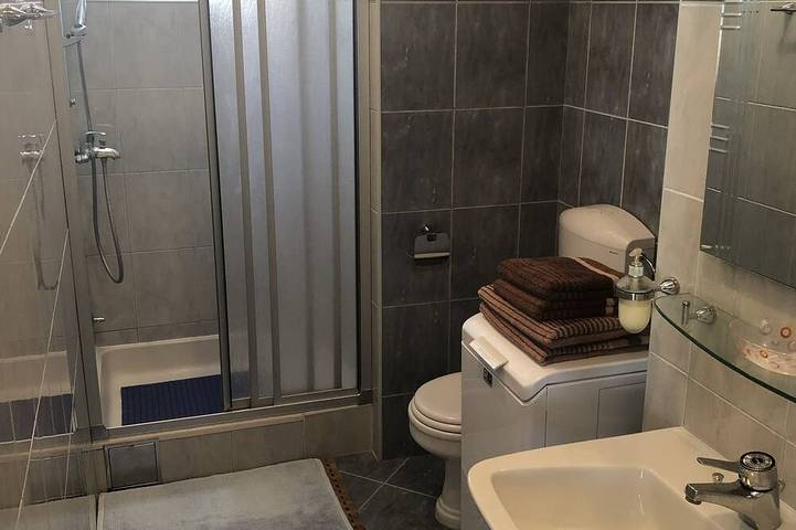 Appartement entier, Villa à Podgora avec piscine, vue mer, endroit calme, pour 2-6 personnes, WiFi gratuit in Podgora (Split-Dalmatie), Makarska riviera