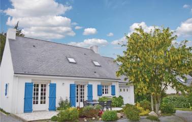 Gîte pour 12 personnes, avec jardin, animaux acceptés dans Plage Du Men Armor