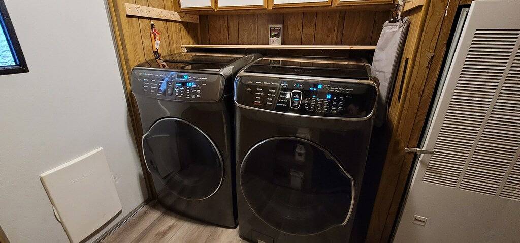 Log cabin for 9 people, with yard in Mount Rainier National Park