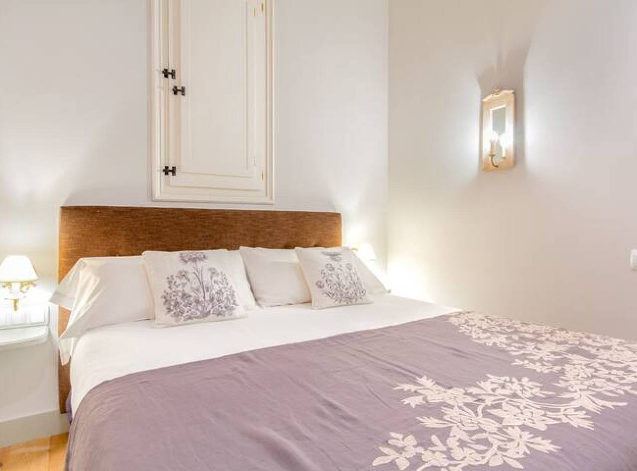 Hel lejlighed, Batlló·2 Bedroom Apartment Next to Casa Batllo in Barcelona Centre, Barcelona