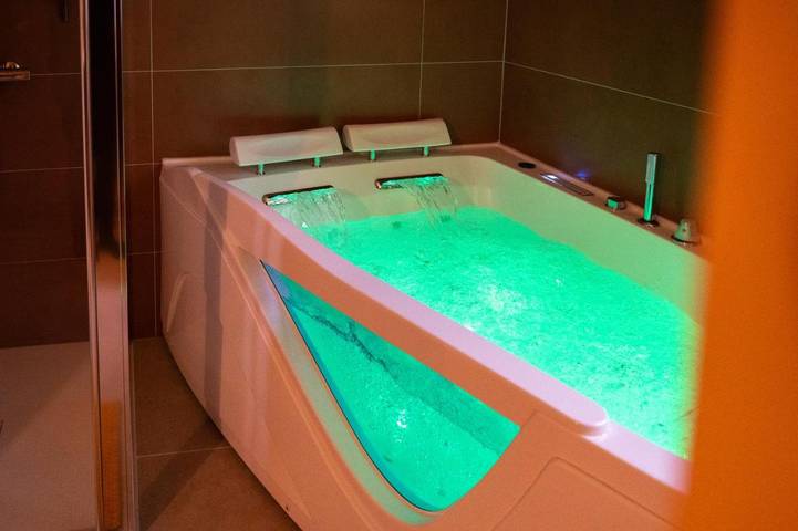 Gîte pour 2 personnes, avec jacuzzi à Cravant - 3