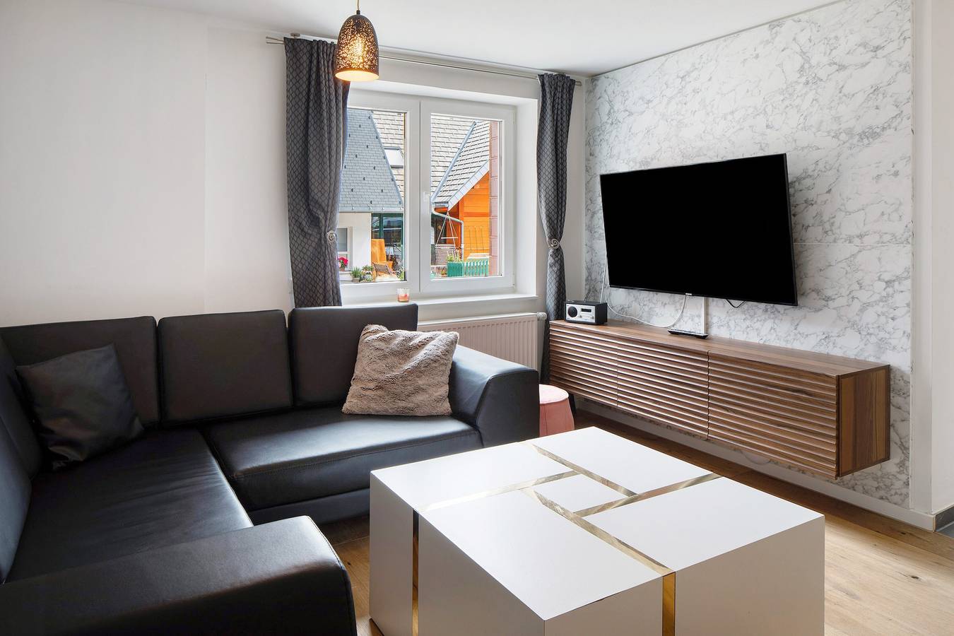 Ganze Wohnung, Apartment 'Selinas und Gentjanas Kuckucksnest' mit Bergblick, Garten und Wlan in Hofsgrund, Oberried