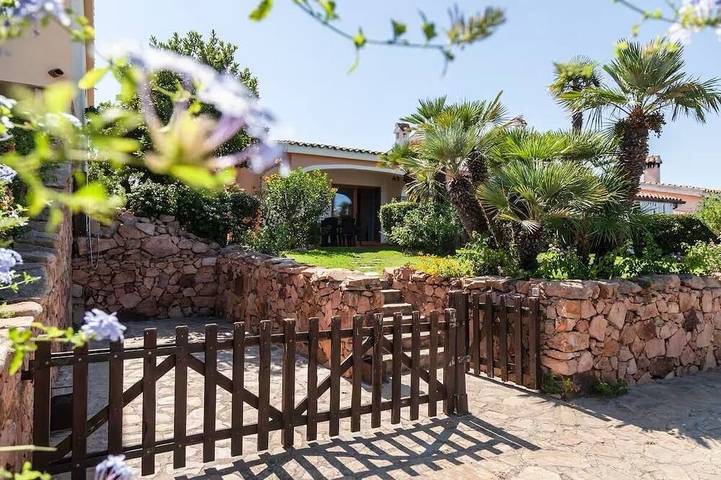 Villa per 6 persone, con animali domestici a Porto San Paolo