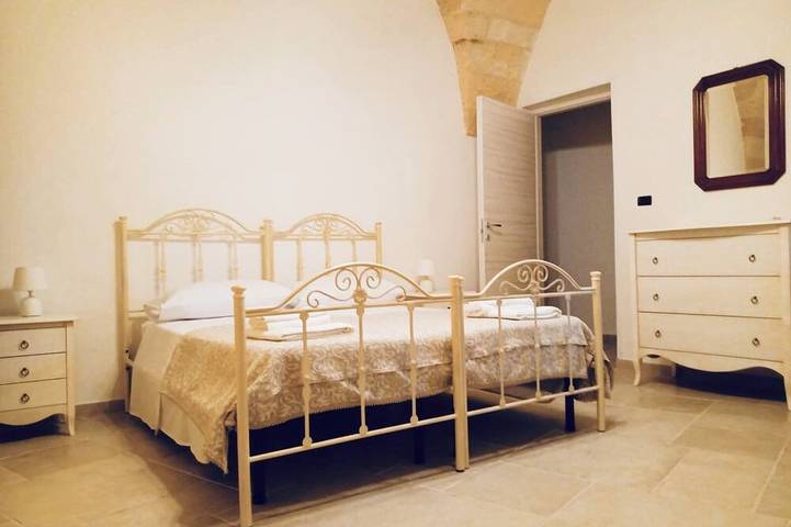 72020 Tuturano Guest House in Brindisi, Salento