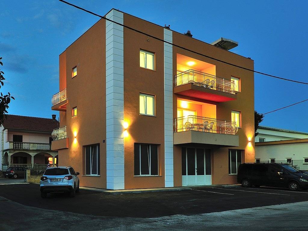 Entire apartment, One bedroom apartment with terrace Zadar A-24099-b in Zadar city, Zadar (Municipality)