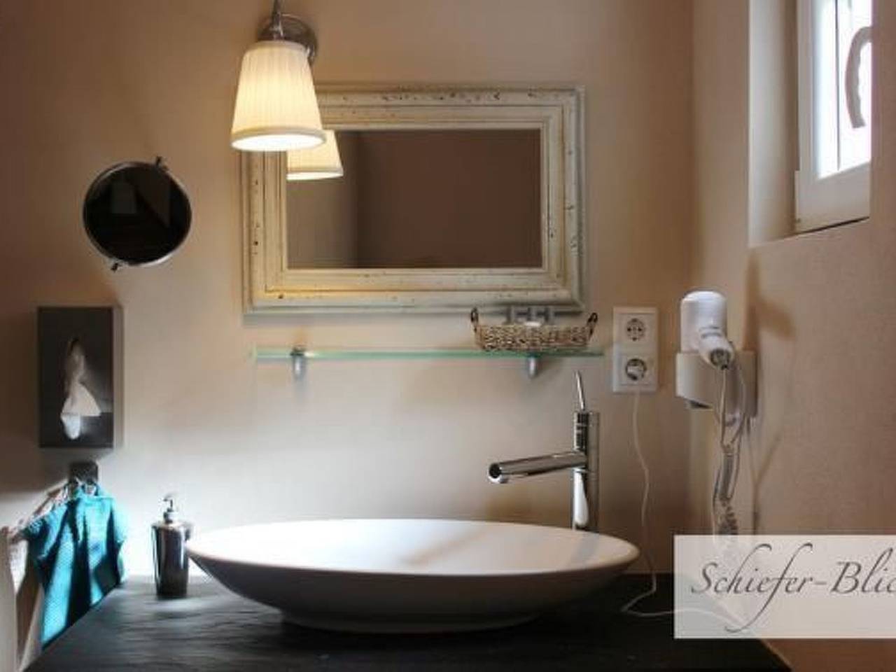 Ganze Wohnung, Schiefer Blick, Wohnung mit Terrasse und Balkon in Pünderich, Traben-Trarbach und Umbegung