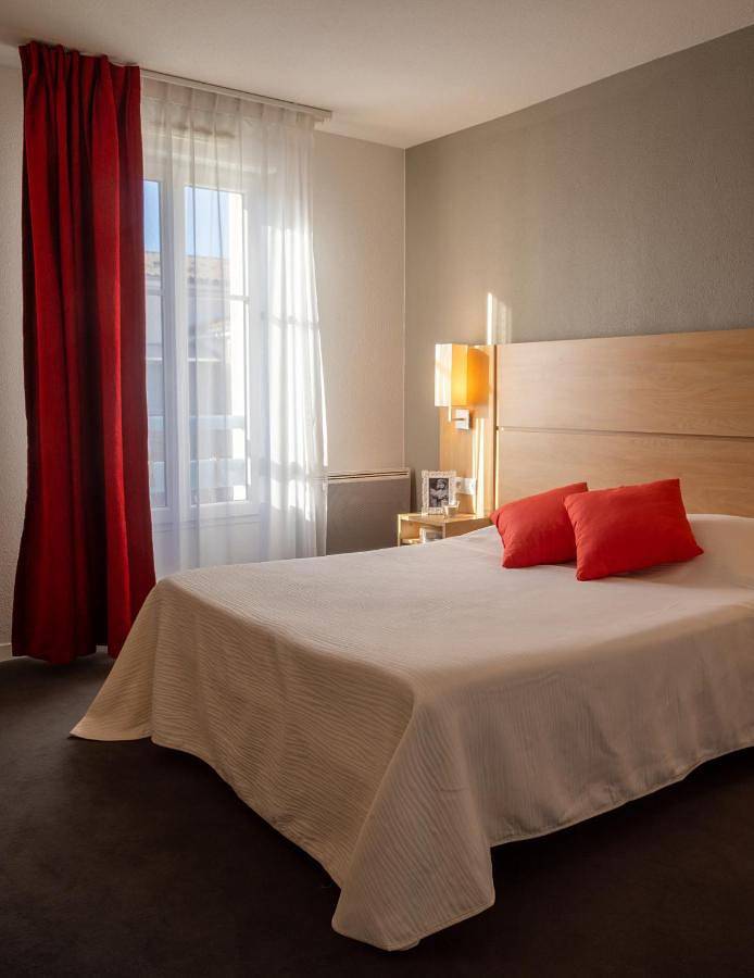 Gîte pour 4 personnes, avec jardin et piscine, animaux acceptés à Sainte-Soulle - 2