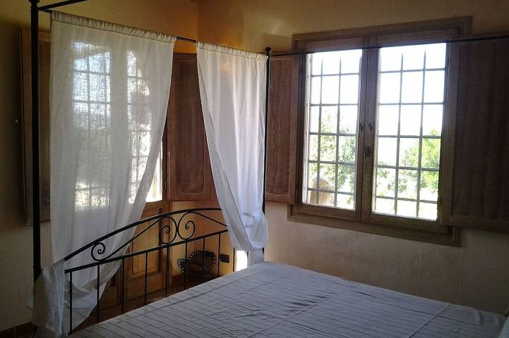 Ferienhaus für 10 Personen, mit Terrasse und Garten in San Pantaleo - 2