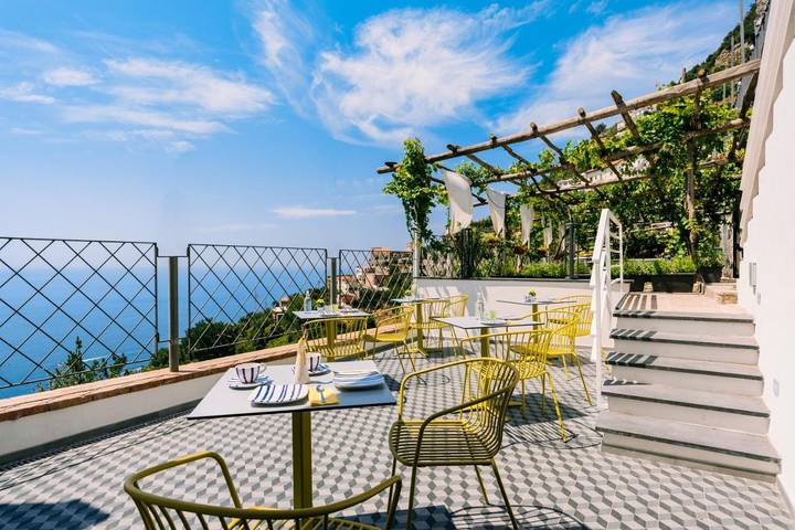 Chambre d’hôte pour 2 personnes, avec Balcon et Terrasse ainsi que Jardin et Vue à Furore - 3