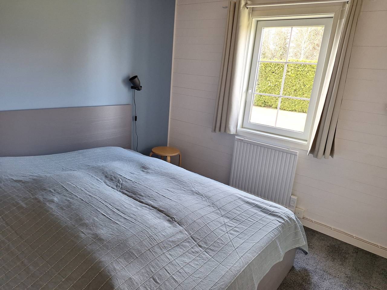 Ferienhaus mit Seeblick, Pool und Boot in Småland in Kronoberg