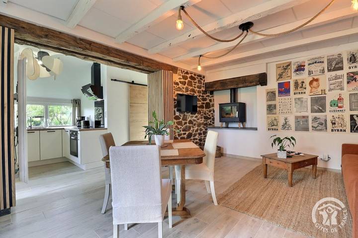 Gîte pour 3 personnes, avec Terrasse ainsi que Jardin et Vue à Hédé-Bazouges - 4