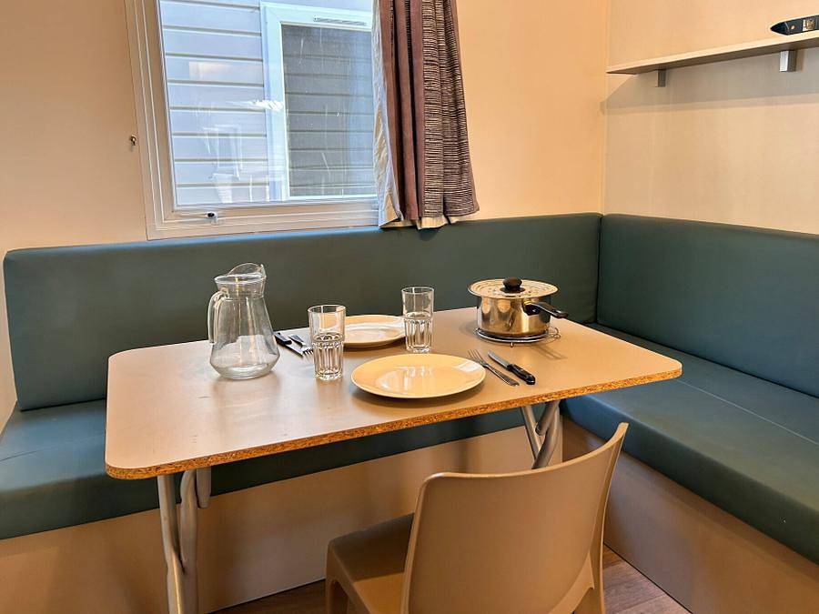 Camping Neptuno  - Mobilhome 4 personas - Confort Xl | 2 Dormitorios | 4 Pers. | Terraza elevada | Aire acondicionado. in Pals, Costa Brava