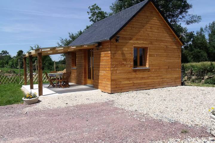 Chalet pour 4 personnes, avec terrasse et piscine dans l' Eure