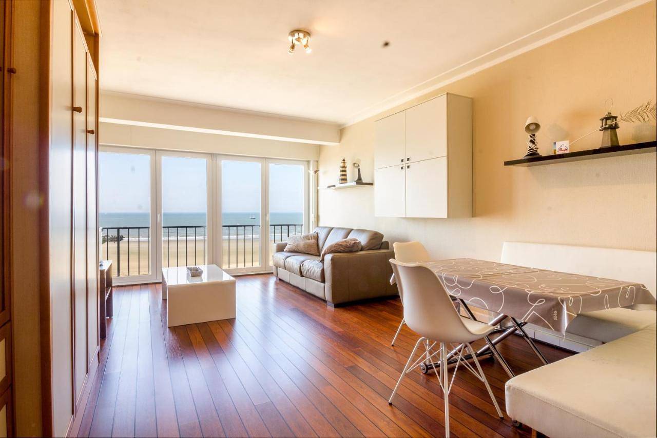 Geheel appartement, Studio with Sea View in Westende, Middelkerke