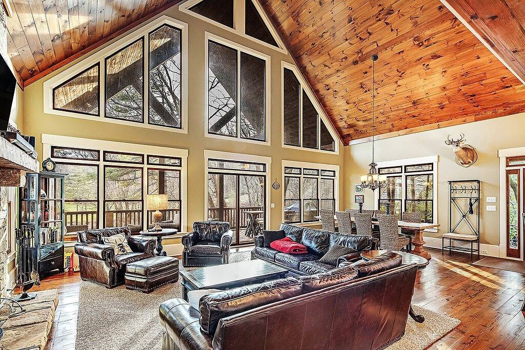 Find Your Base Camp in Beautiful Lake Toxaway in Lake Toxaway