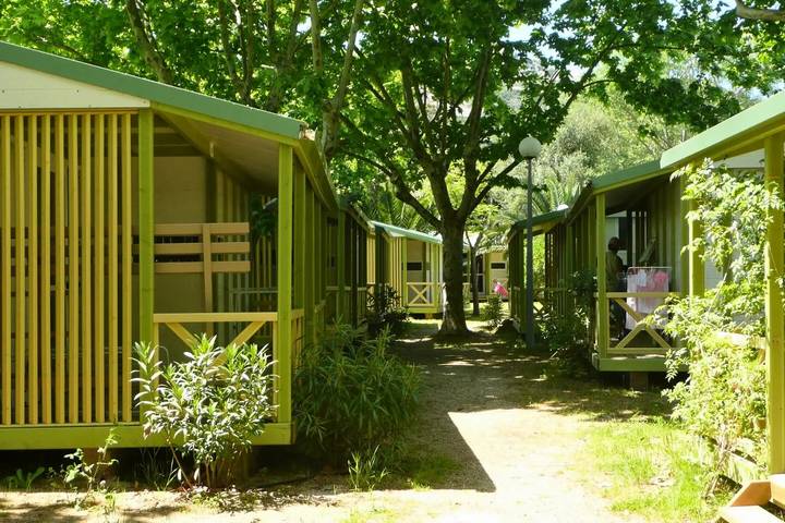 Camping pour 4 personnes, avec terrasse dans Haute-Corse - 2