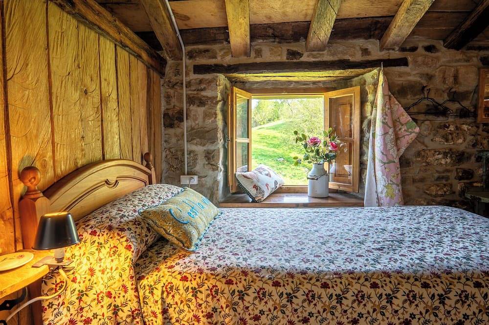 Cosy cottage in Los Valles Pasiegos, Cantabria: Lo Lucas 1920 in San Roque de Riomiera, Valle del Miera
