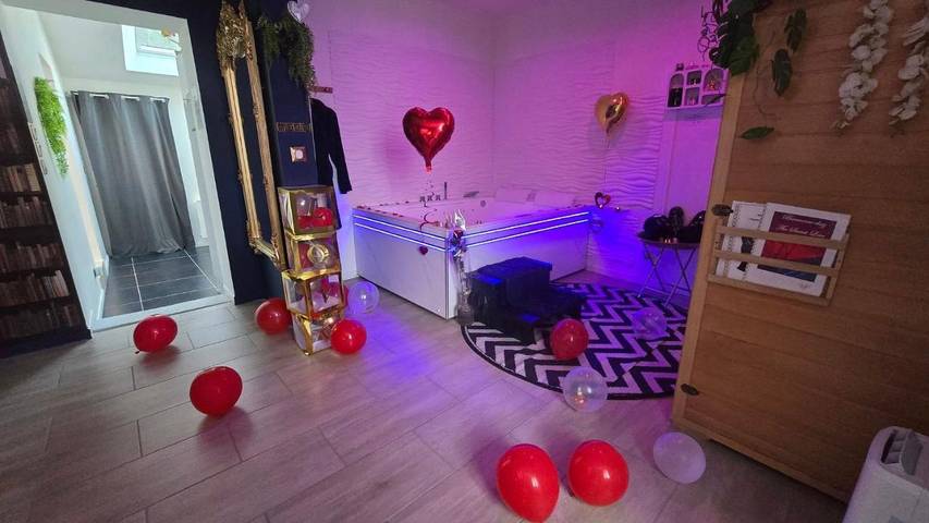 Hôtel pour 2 personnes, avec sauna ainsi que jacuzzi et jardin dans Brachy
