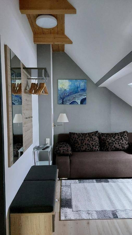 Ganze Wohnung, Ferienwohnung für 4 Personen mit Ausblick in Maria Lankowitz, Steirerland