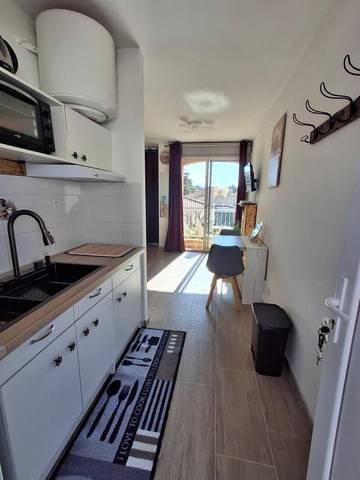 Gîte pour 2 personnes, avec vue et terrasse, animaux acceptés à Balaruc-les-Bains
