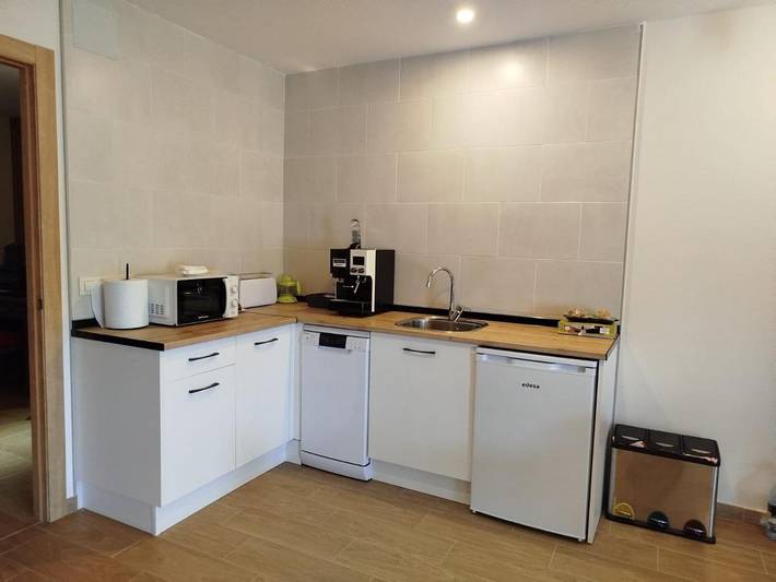 Hotel para 2 personas, con terraza además de vistas y jardín en La Carballeda - 3