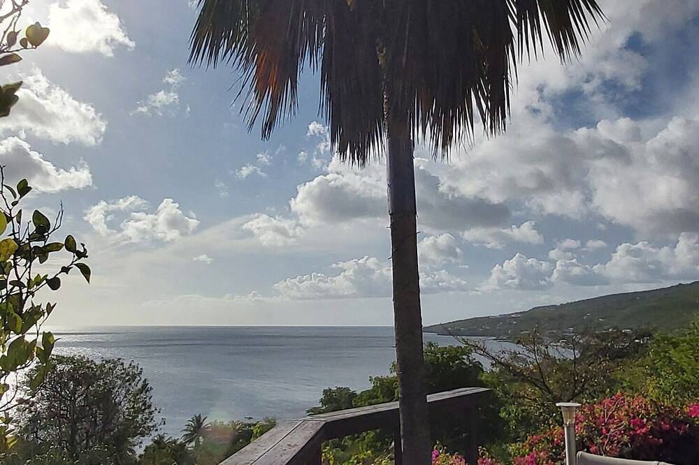 Villa Gwad' à Bâbord, exceptional view! in Pointe-Noire, Guadeloupe (Caribbean)