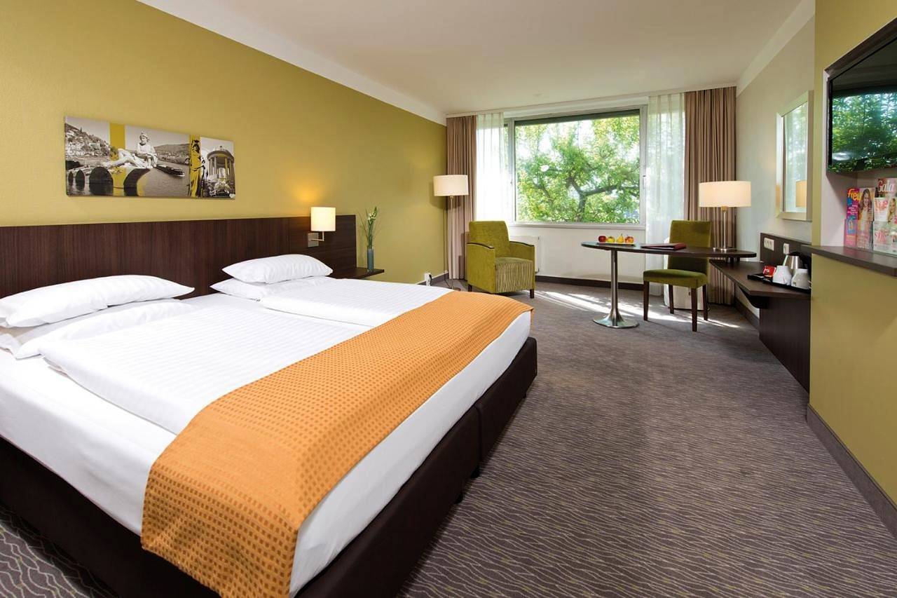 Hotel für 10 Personen mit Terrasse in Hockenheimring, Walldorf