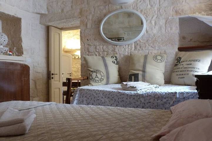 San Michele - La Vita a Cono - Splendido trullo a Cisternino in Cisternino, Salento