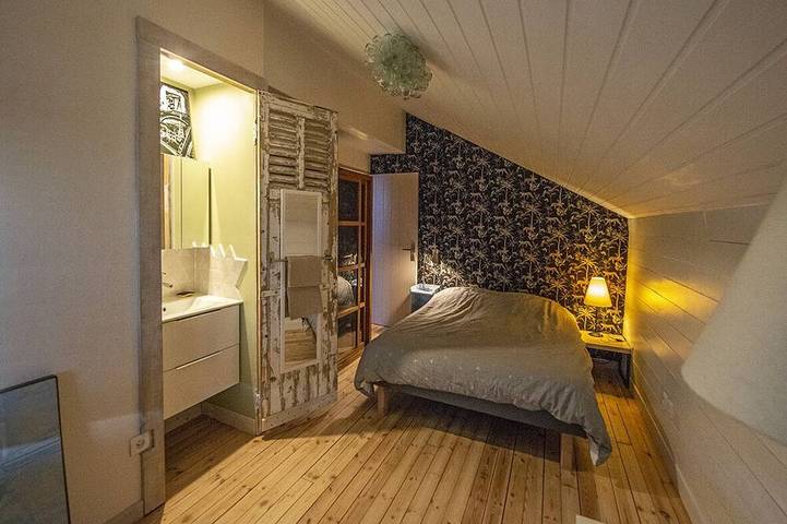 Location de vacances pour 6 personnes, avec jardin à L'Houmeau - 4
