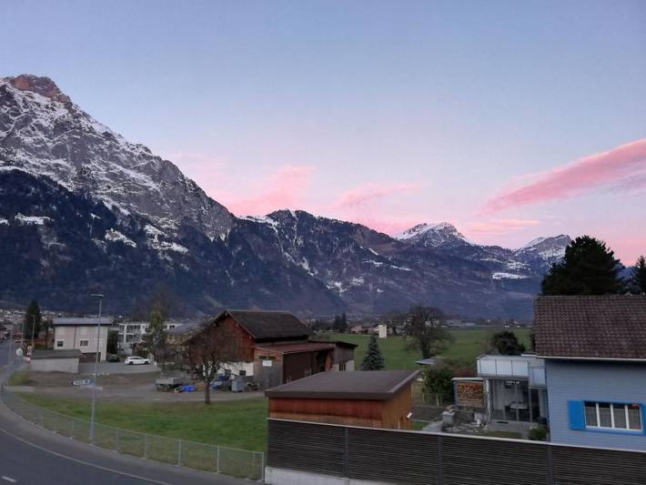 Hütte für 5 Personen, mit Garten und Balkon am Vierwaldstättersee - 4