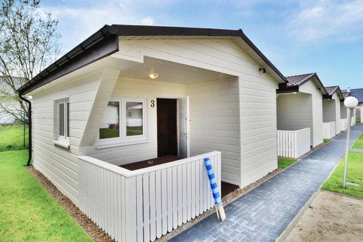 Ferienhaus für 6 Personen, mit Terrasse und Pool