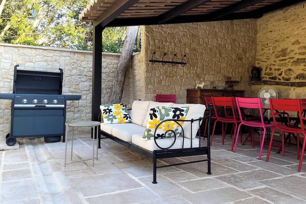 Mas Saint-Raphaël 4*, 2 bedrooms 4 people (+1 baby) in Solérieux, Nyons und Umgebung