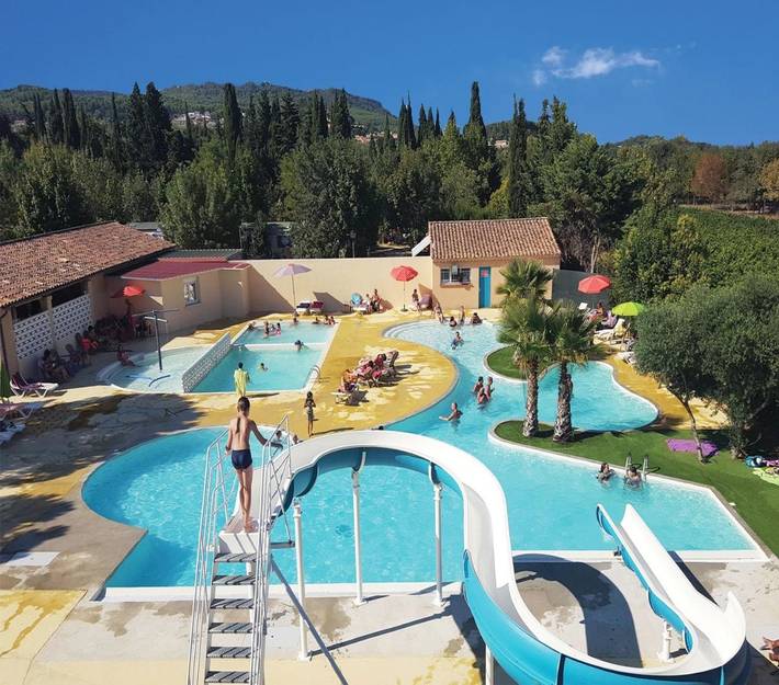 Location de vacances pour 5 personnes, avec jardin et piscine à Laudun-l'Ardoise - 2