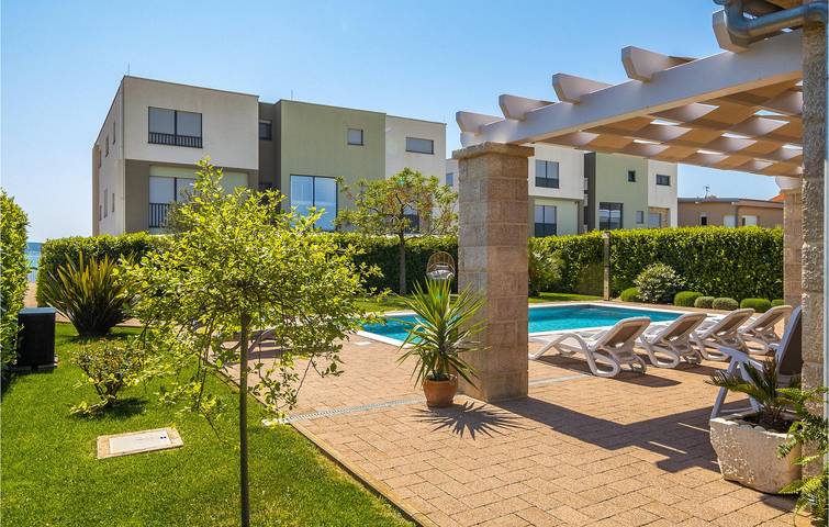 Ferienhaus für 8 Personen in Sukosan