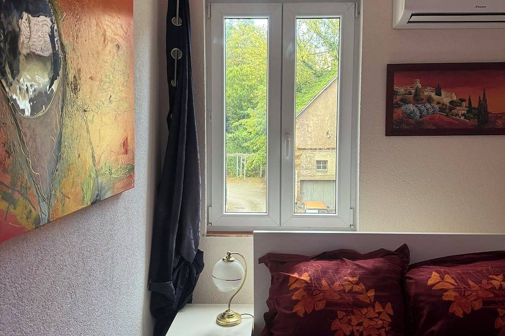 5 Schlafzimmer direkt am Weinsberg Bahnhof Hunde erlaubt in Weinsberg, Kurpfalz