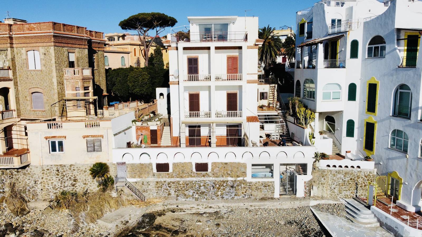 Appartamento intero, Appartamento 2 camere, scesa al mare privata in Santa Marinella, Provincia di Roma